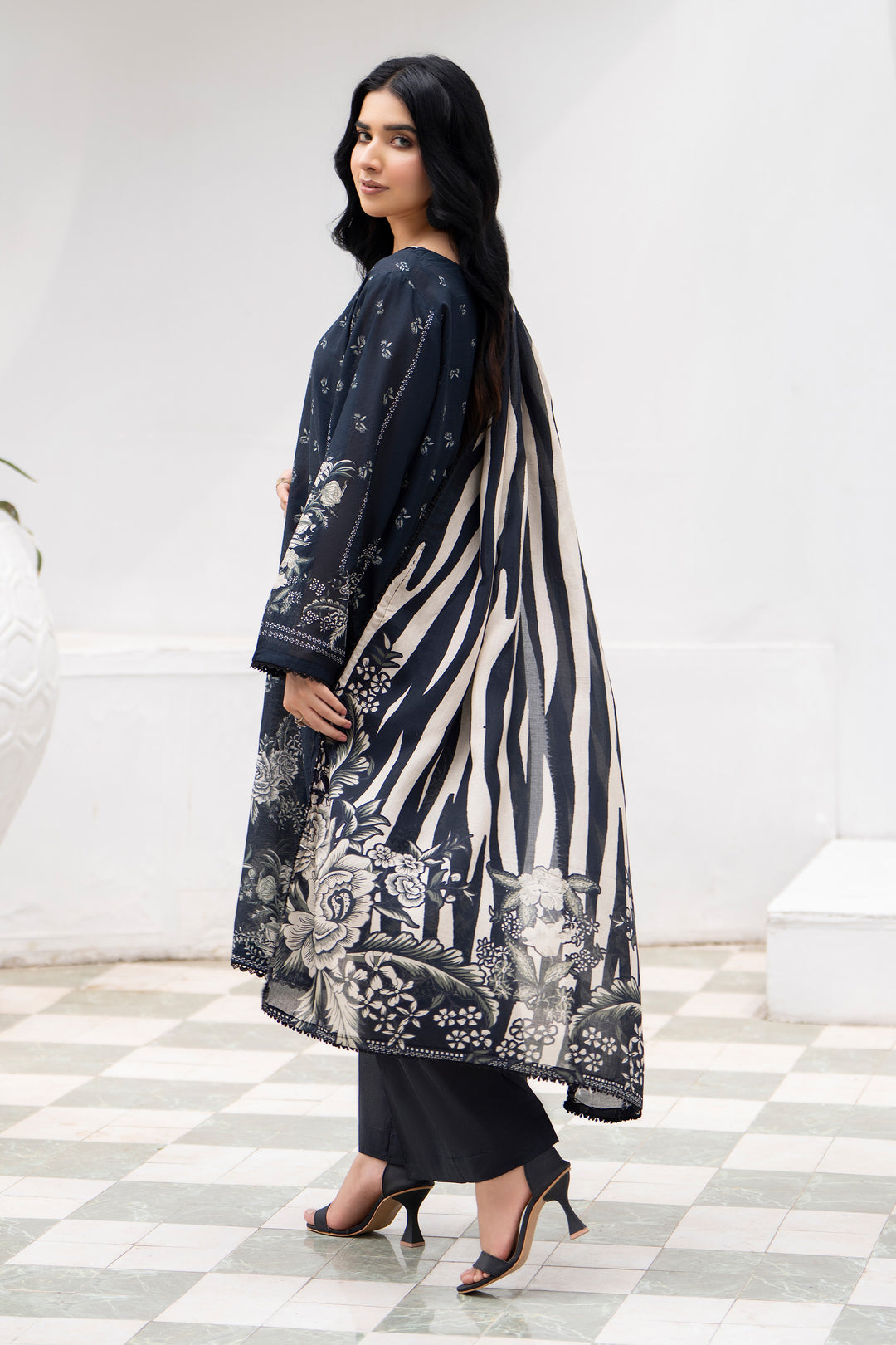 3 Pcs Unstitched Black Premium Lawn - SU25V32-S7 - JACQUARD CLOTHING