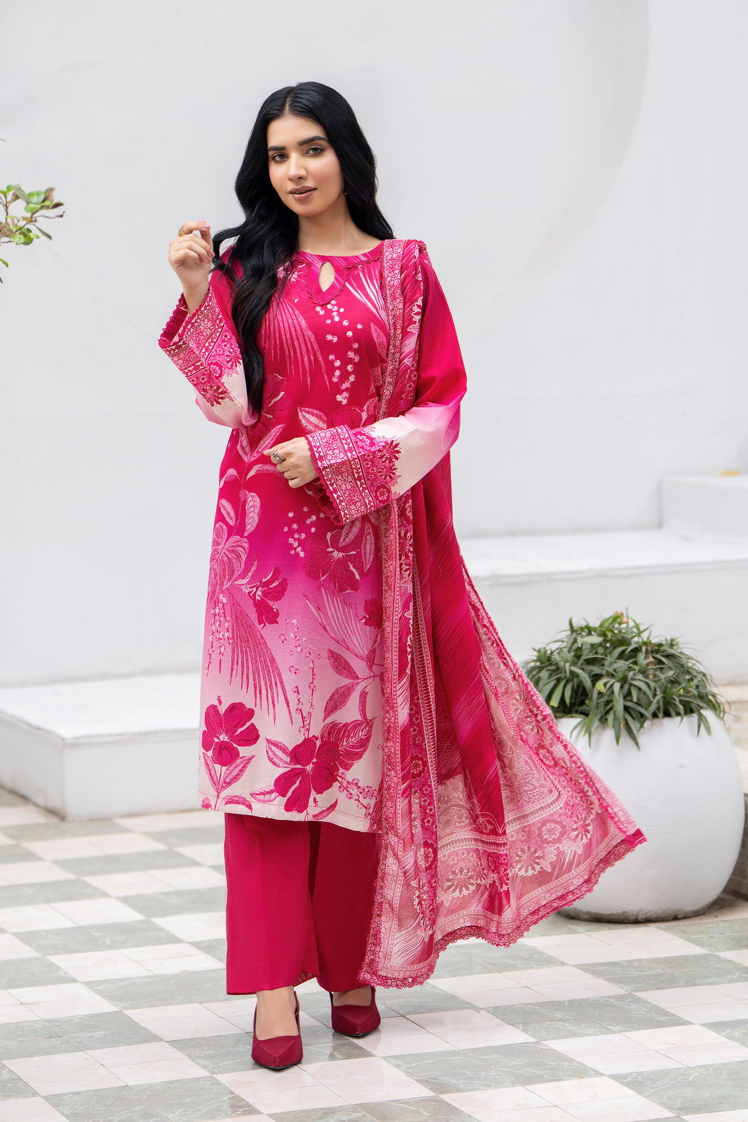 3 Pcs Unstitched Raspberry Lawn - SU25V29-S10 - JACQUARD CLOTHING