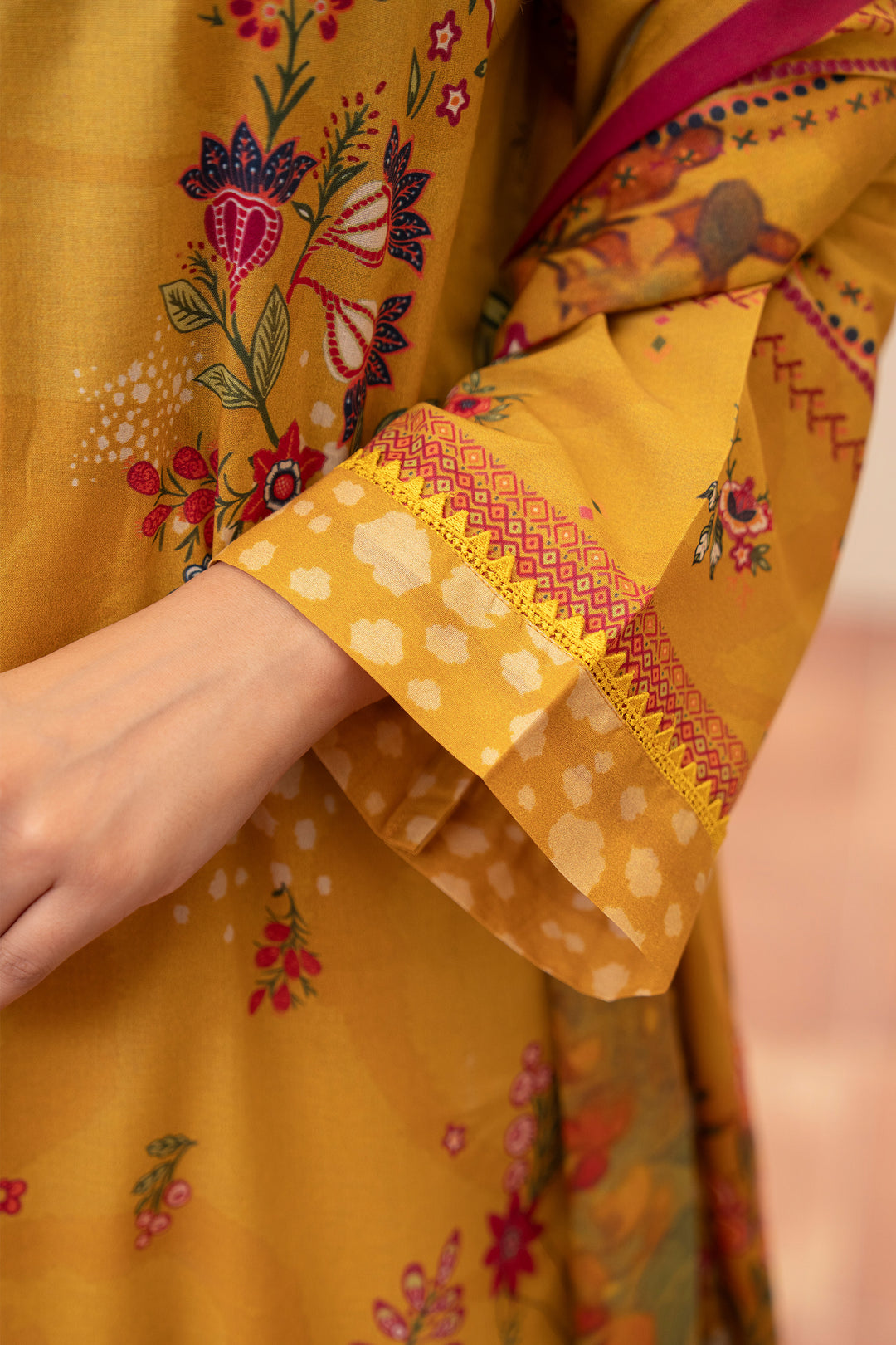 3 Piece Unstitched Turmeric Premium Lawn - SU25V15-S10 - JACQUARD CLOTHING