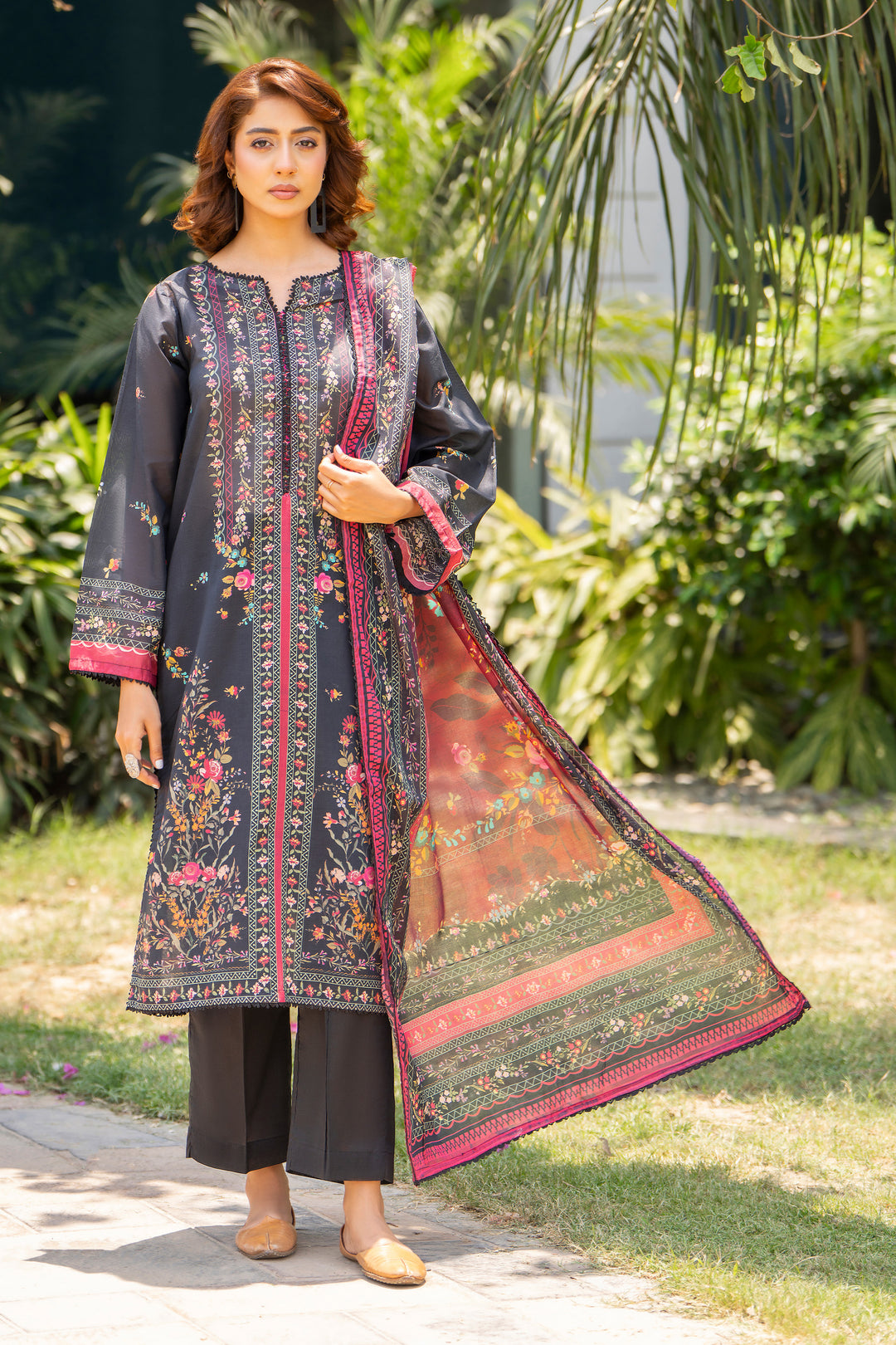 3 Pcs Unstitched Black Lawn - SU25V16-S7 - JACQUARD CLOTHING