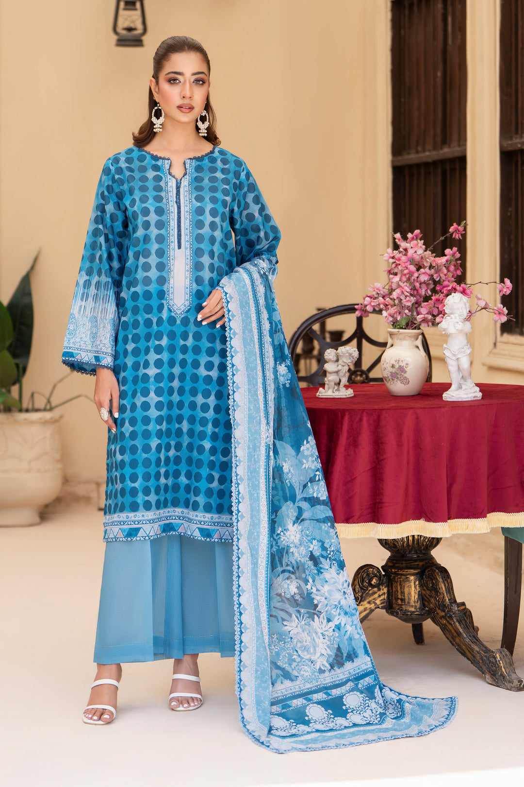 3 Pcs Unstitched Blue Lawn - SU25V20-S8 - JACQUARD CLOTHING