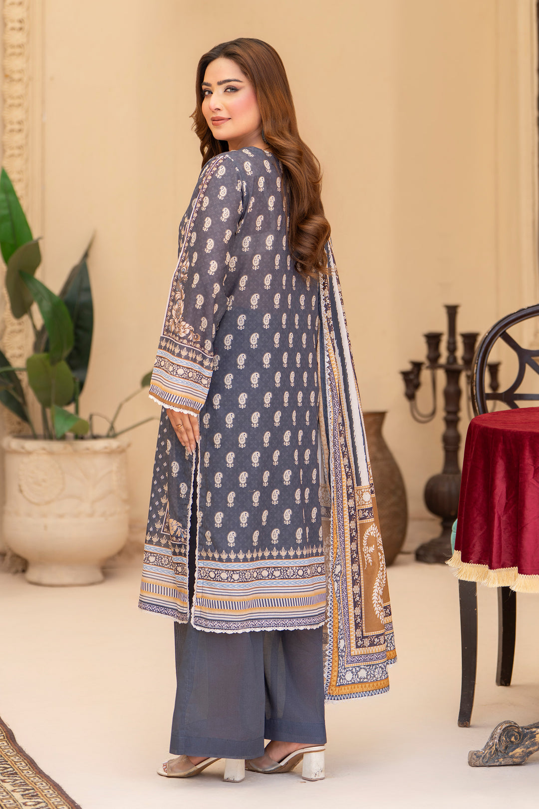 3 Pcs Unstitched Gray Lawn - SU25V20-S3 - JACQUARD CLOTHING