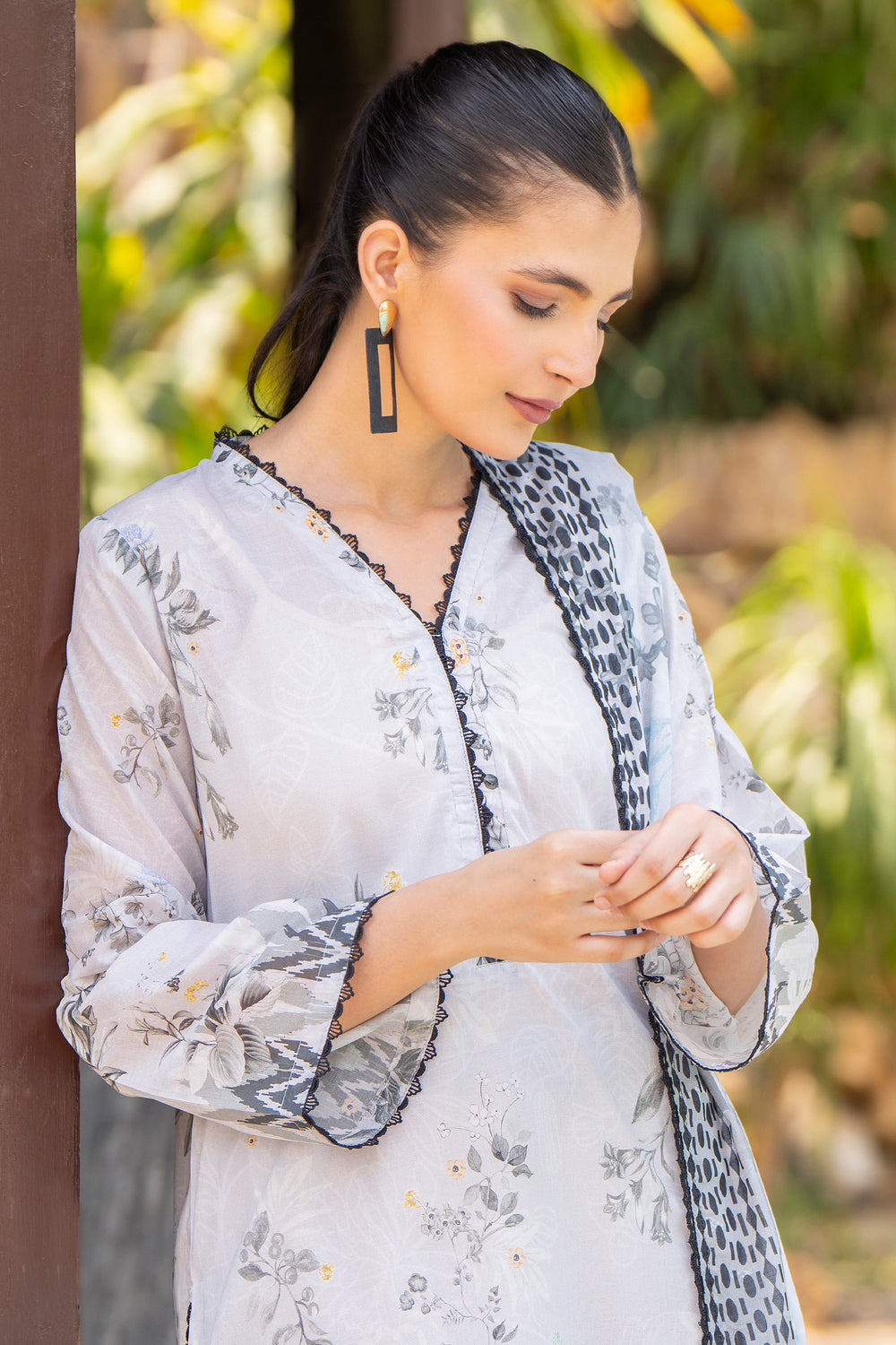 3 Pcs Unstitched Gray Lawn - SU25V18-S7 - JACQUARD CLOTHING