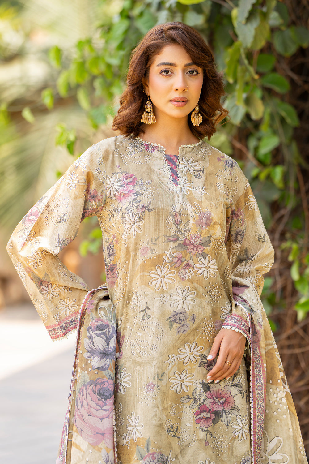 3 Pcs Unstitched Olive Lawn - SU25V16-S1 - JACQUARD CLOTHING