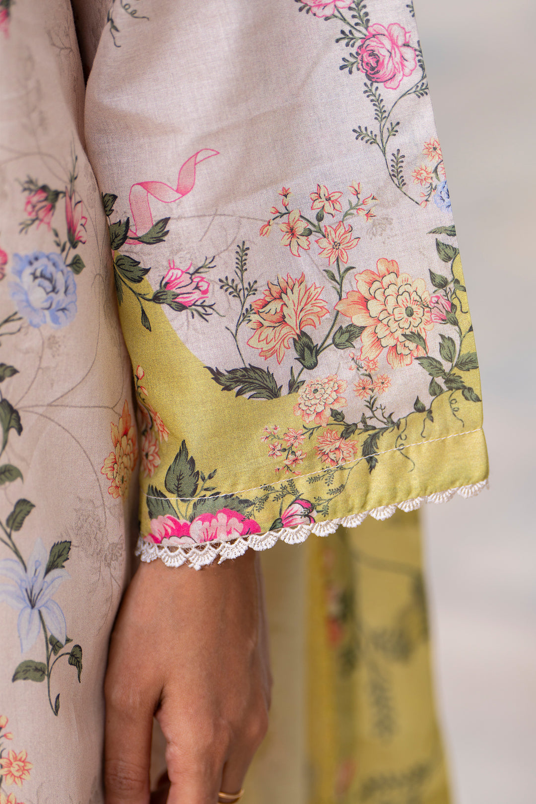 3 Pcs Unstitched Skin Lawn - SU25V18-S9 - JACQUARD CLOTHING