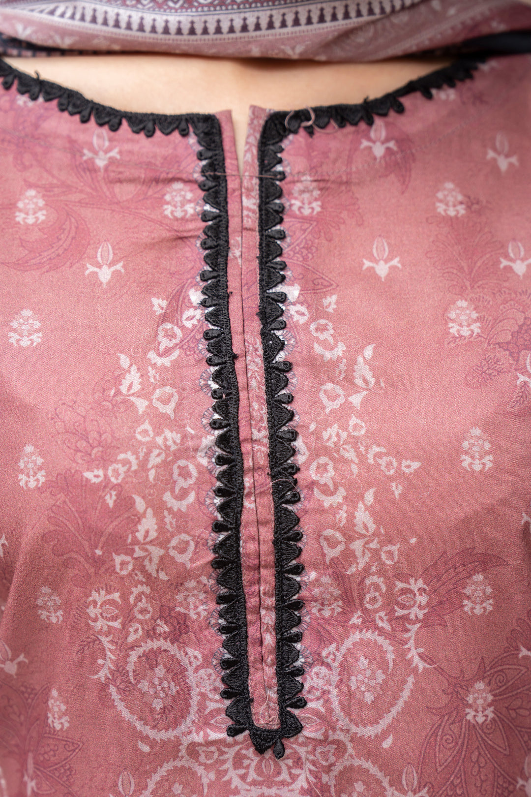 3 Pcs Unstitched Tea Pink Lawn - SU25V25-S1 - JACQUARD CLOTHING