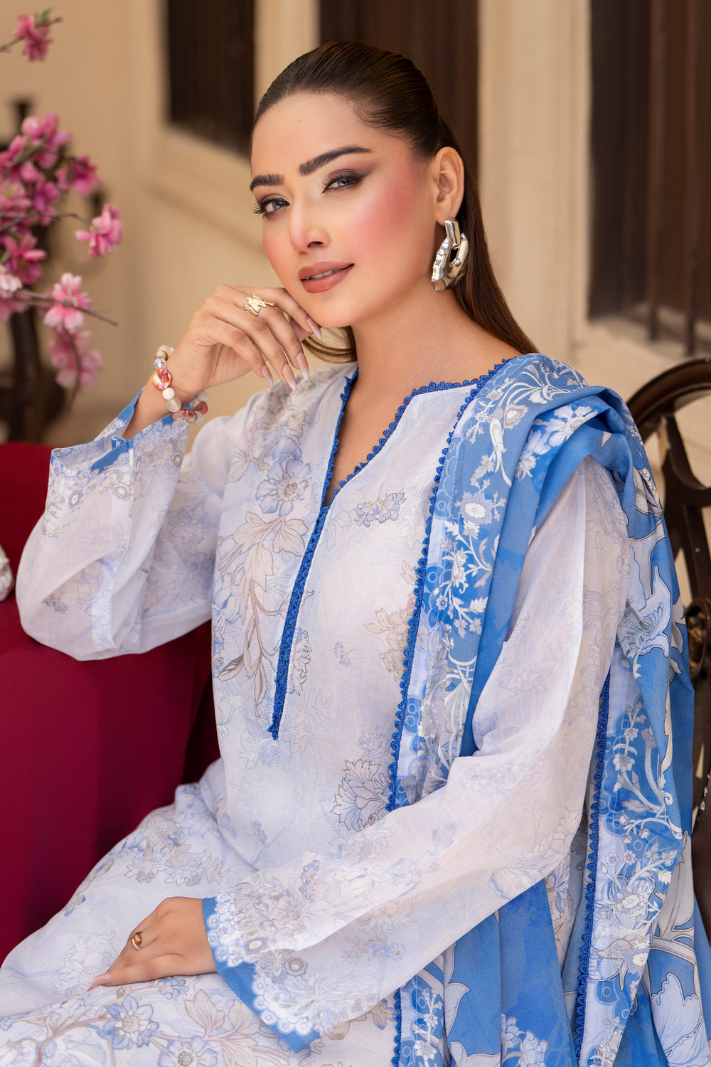 3 Pcs Unstitched White Lawn - SU25V19-S6 - JACQUARD CLOTHING