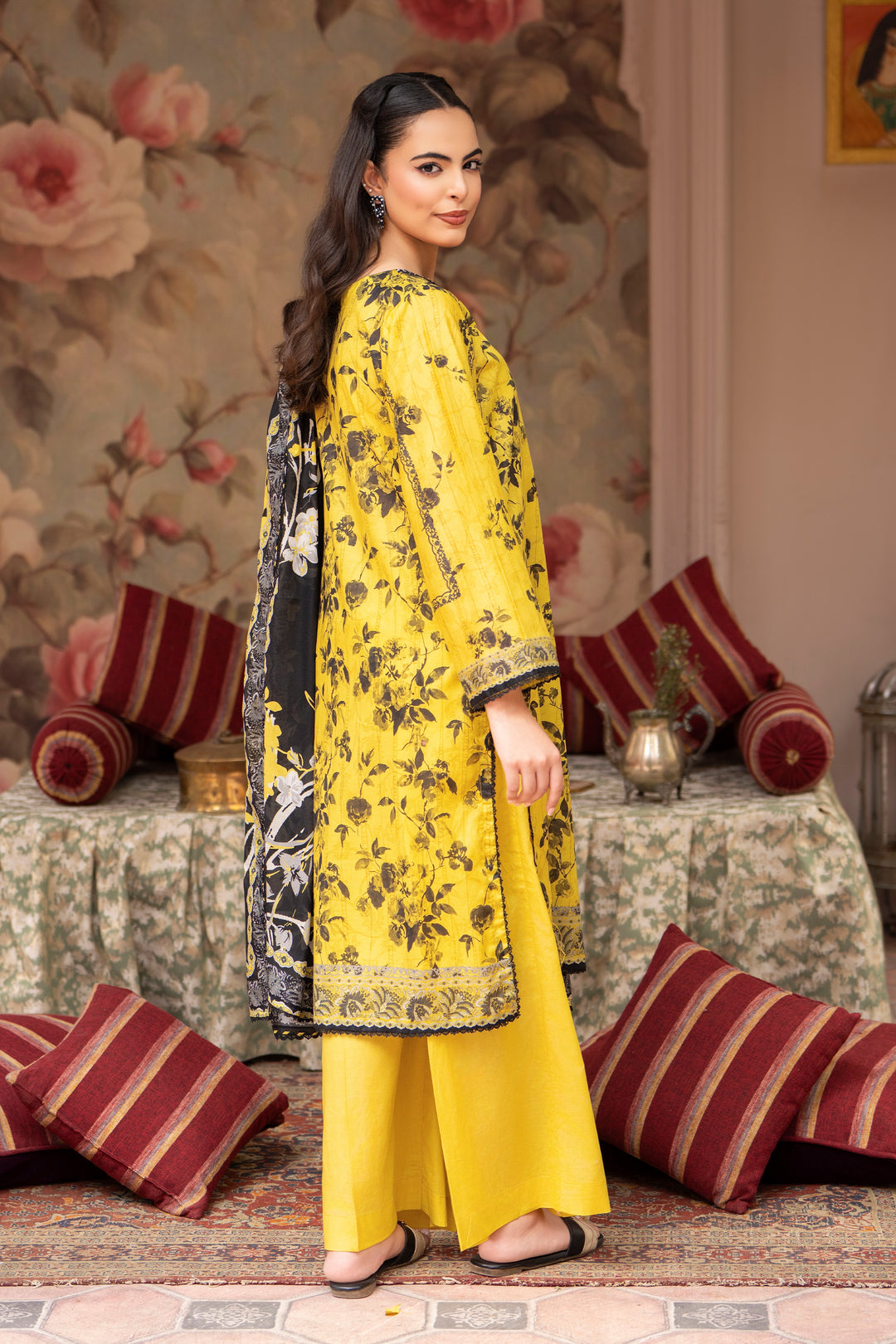 3 Pcs Unstitched Yellow Lawn - SU25V23-S9 - JAQUARD CLOTHING