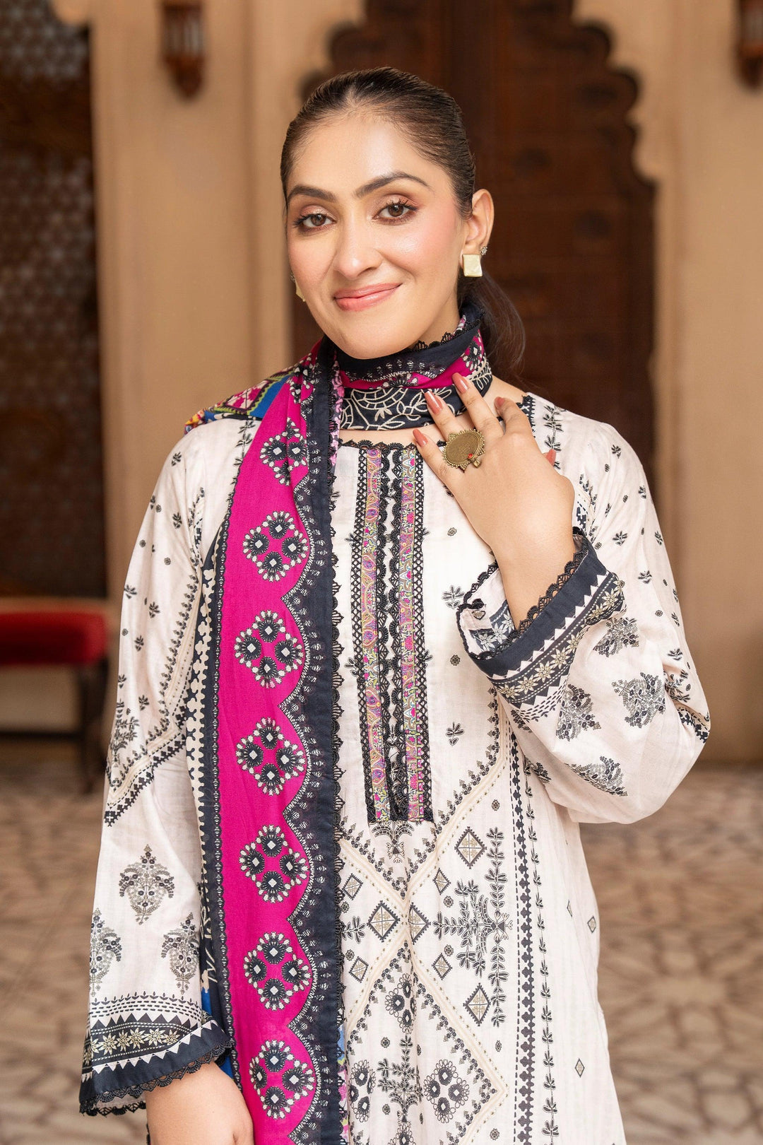 3 Piece Unstitched Beige Premium Printed Lawn - Jacquard Clothing