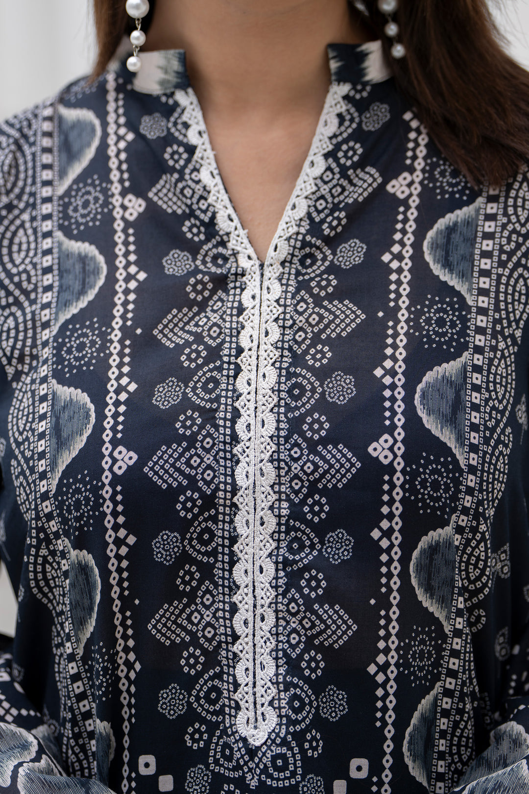 3 Piece Unstitched Black Lawn - SU25V27-S7 - JACQUARD CLOTHING