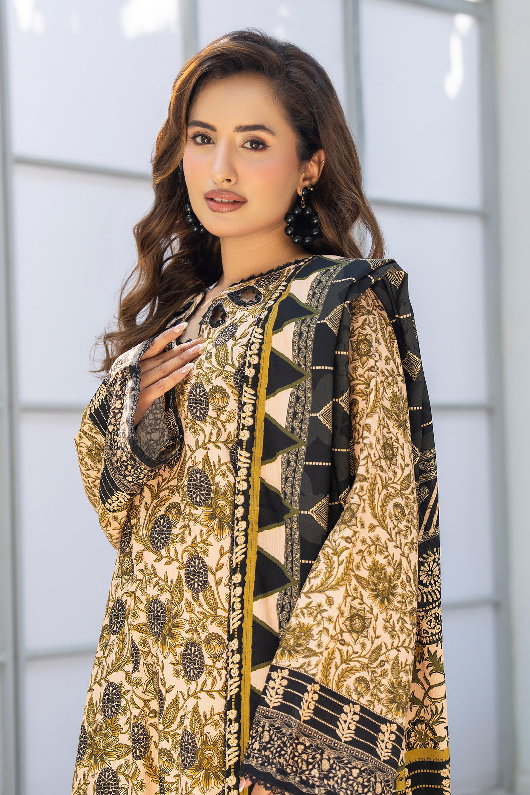 3 Piece Unstitched Dairy Cream Premium Linen