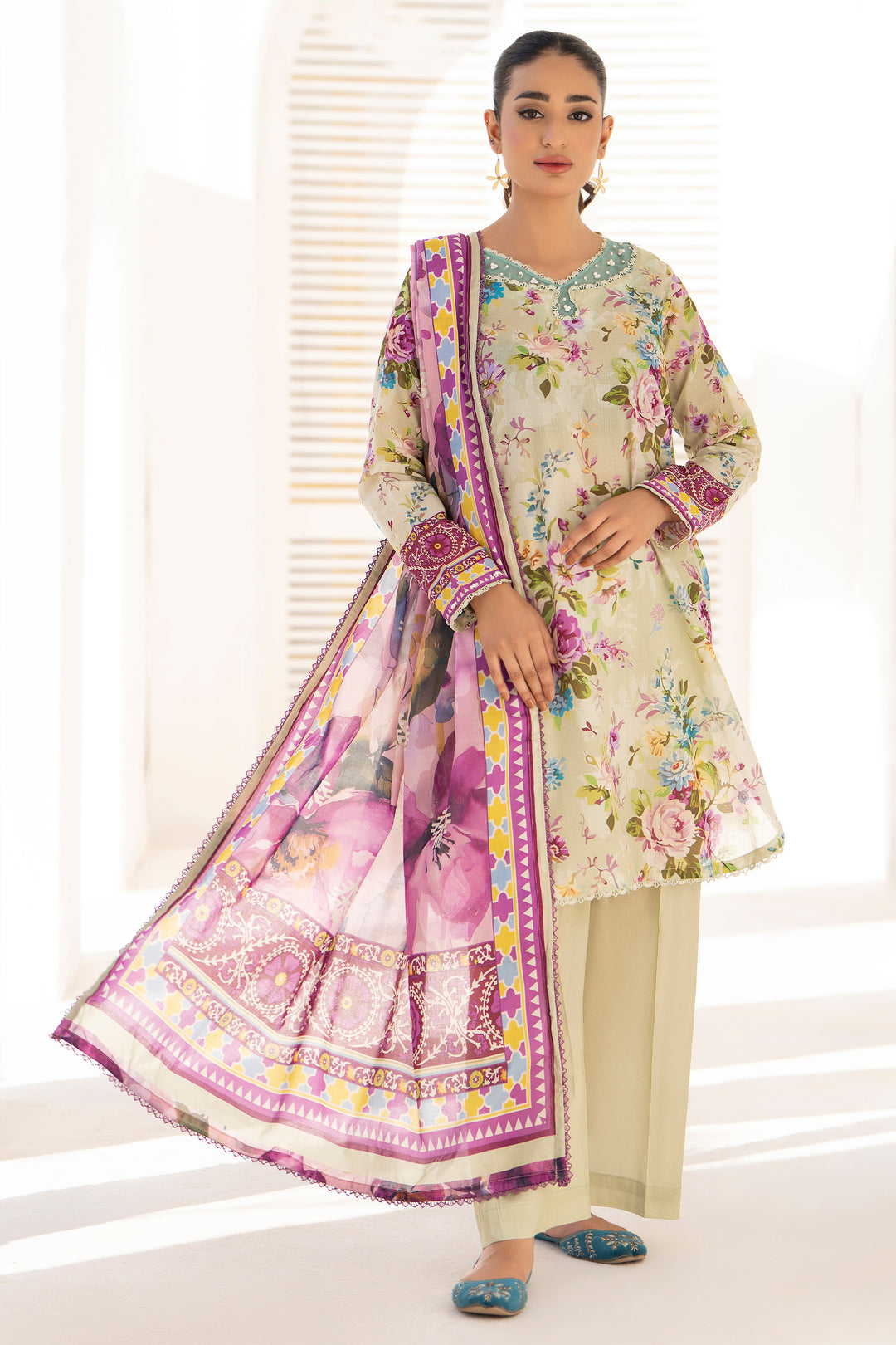 Olive 3 Piece Unstitched Premium Lawn - SU25V2-S3 - JACQUARD CLOTHING