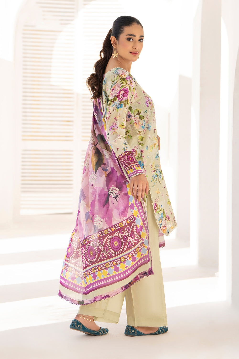 Olive 3 Piece Unstitched Premium Lawn - SU25V2-S3 - JACQUARD CLOTHING
