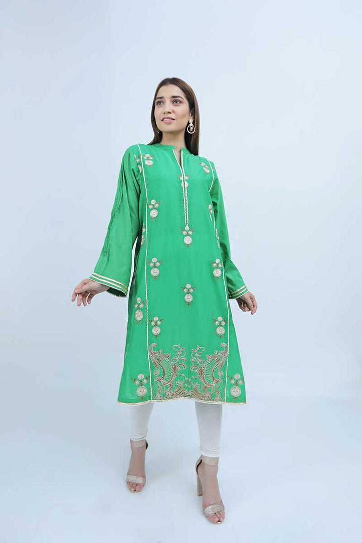 LAWN SHIRT / GREEN BAROQUE FLOWERS - Jacquard.pk