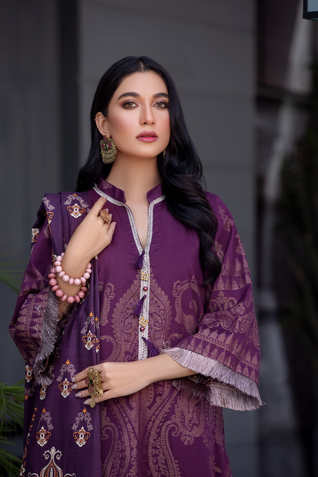 DIL AWAIZ COLLECTION / 3PC / SELF JACQUARD KHADDAR SHIRT TROUSER AND SHAWL NEW ARRIVALS WINTER 2022 BY JACQUARD CLOTHING 