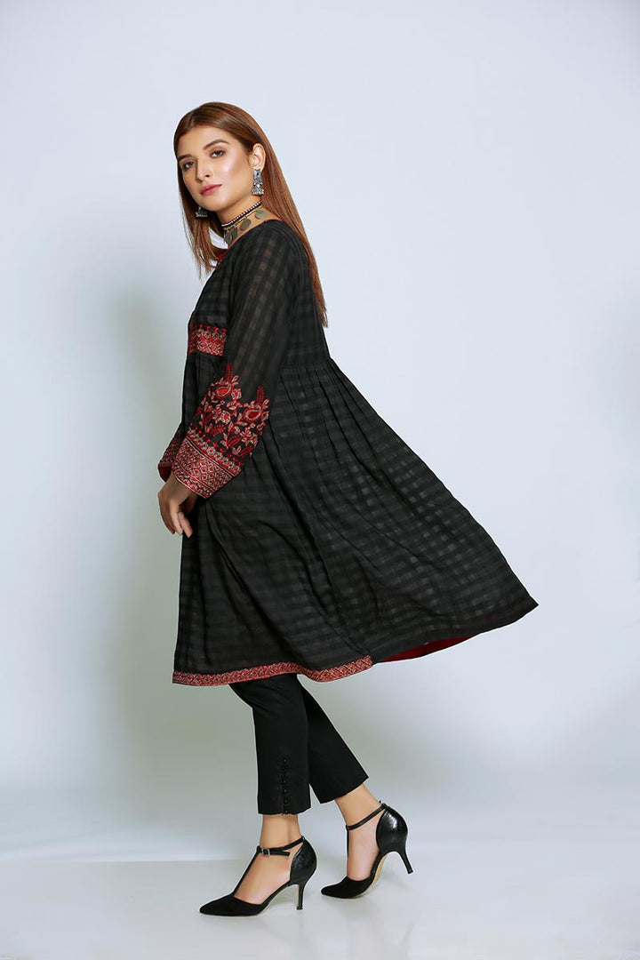 white serene - Jacquard.pk