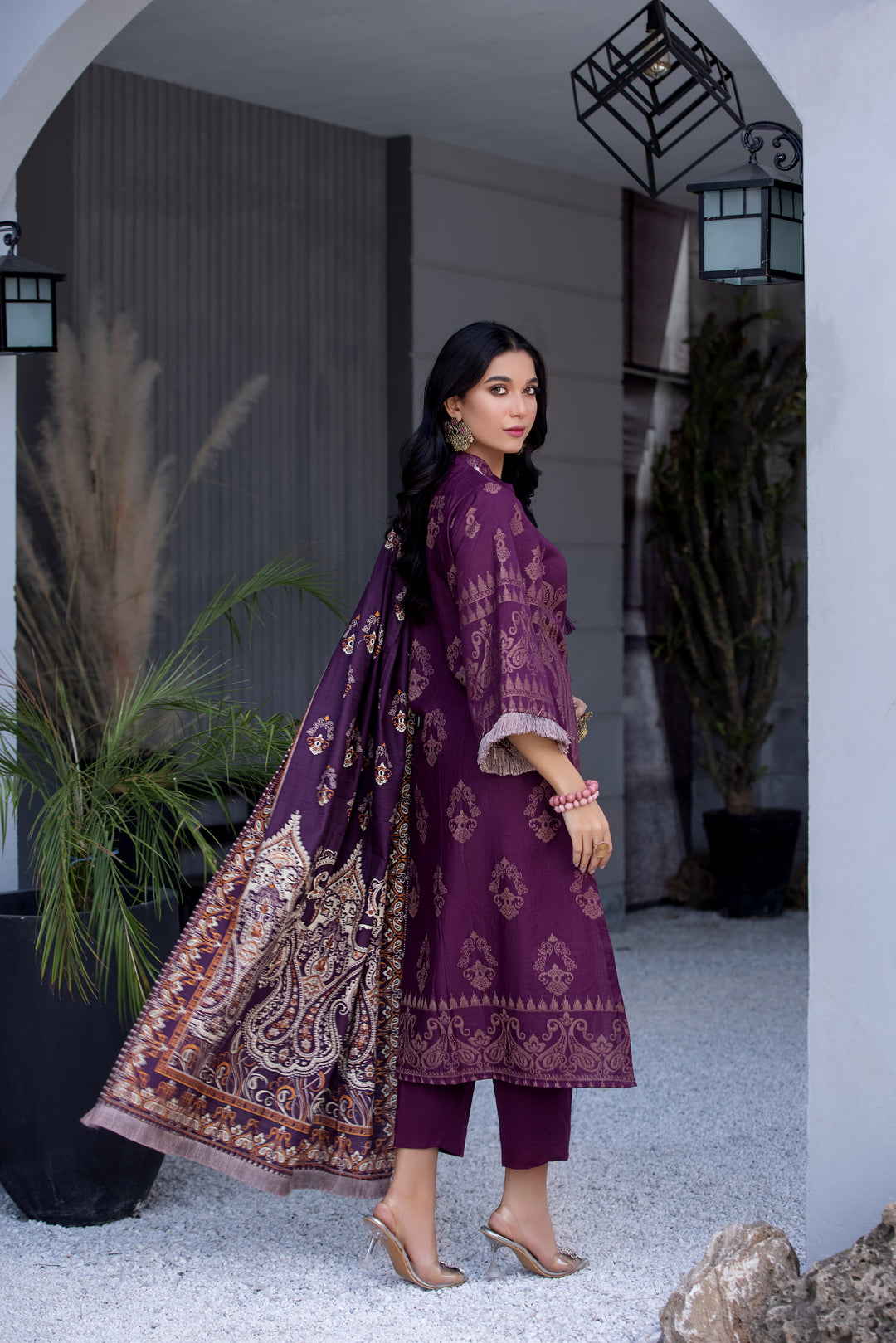 DIL AWAIZ COLLECTION / 3PC / SELF JACQUARD KHADDAR SHIRT TROUSER AND SHAWL NEW ARRIVALS WINTER 2022 BY JACQUARD CLOTHING 