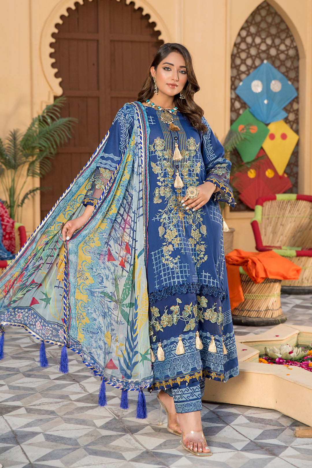 PARWAZ E JUNOON COLLECTION / 3PC / EMBROIDERED LAWN WITH CHIFFON DUPATTA BY JACQUARD CLOTHING